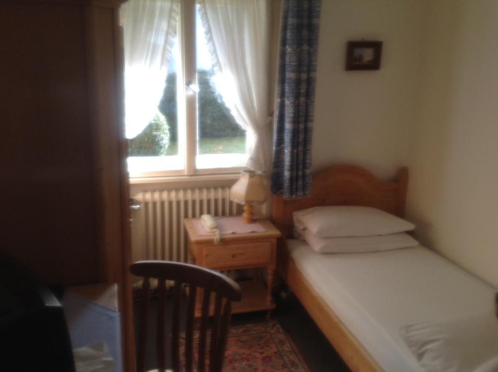 Haus Hollental Hotel Garmisch-Partenkirchen Ruang foto